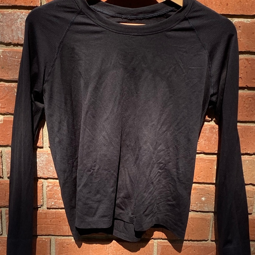 Black Lululemon swiftly tech size 10 waist length